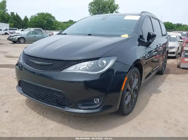 2C4RC1EG8KR567706 2019 CHRYSLER PACIFICA - Image 2