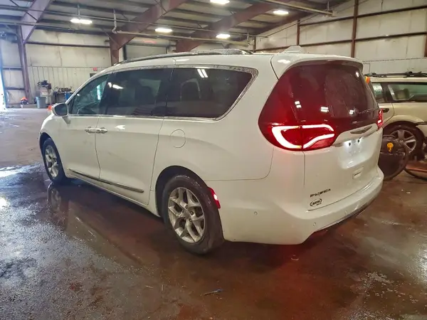 2C4RC1EG8KR569973 2019 CHRYSLER PACIFICA - Image 2