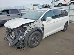 2C4RC1EG8KR574784 2019 CHRYSLER PACIFICA