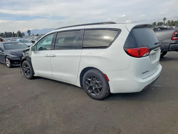 2C4RC1EG8KR574784 2019 CHRYSLER PACIFICA - Image 2