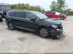 2C4RC1EG8KR681432 2019 CHRYSLER PACIFICA