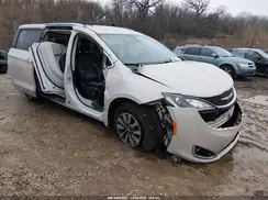 2C4RC1EG8LR109360 2020 CHRYSLER PACIFICA