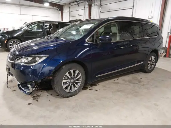 2C4RC1EG8LR236044 2020 CHRYSLER PACIFICA - Image 2