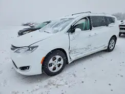 2C4RC1EG9HR513842 2017 CHRYSLER PACIFICA