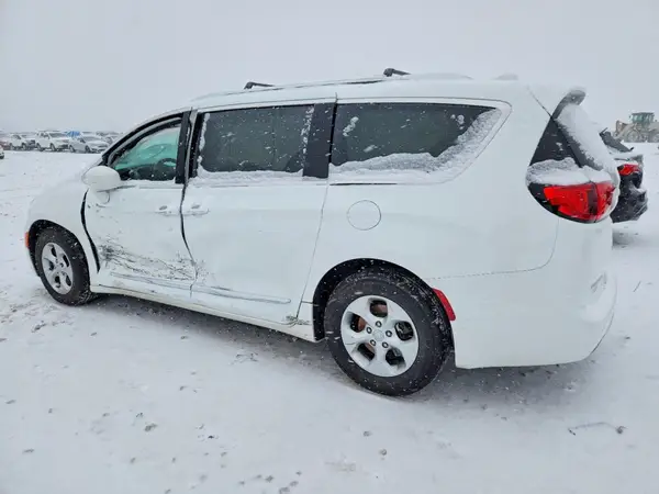 2C4RC1EG9HR513842 2017 CHRYSLER PACIFICA - Image 2