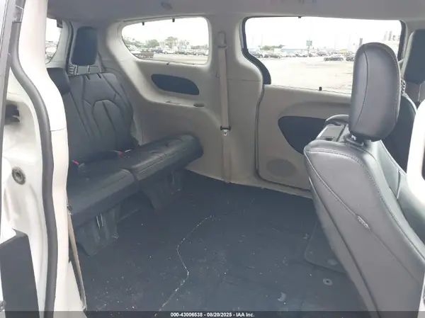 2C4RC1EG9HR525893 2017 CHRYSLER PACIFICA - Image 8