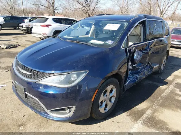 2C4RC1EG9HR532567 2017 CHRYSLER PACIFICA - Image 2