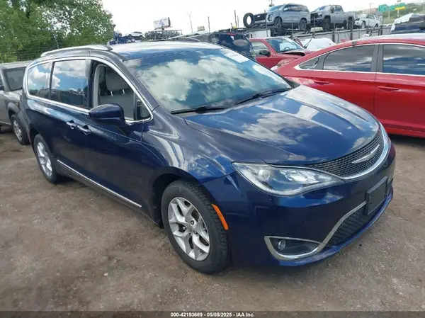 2C4RC1EG9HR534433 2017 CHRYSLER PACIFICA - Image 1