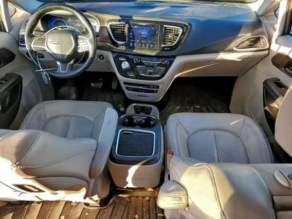2C4RC1EG9HR537543 2017 CHRYSLER PACIFICA - Image 8
