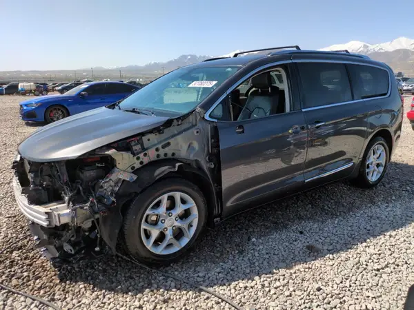 2C4RC1EG9HR538451 2017 CHRYSLER PACIFICA - Image 1