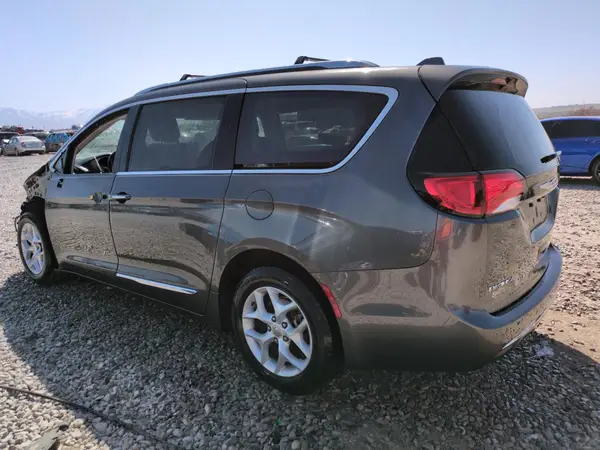 2C4RC1EG9HR538451 2017 CHRYSLER PACIFICA - Image 2