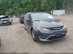 2C4RC1EG9HR541060 2017 CHRYSLER PACIFICA
