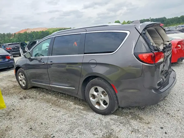 2C4RC1EG9HR543164 2017 CHRYSLER PACIFICA - Image 2