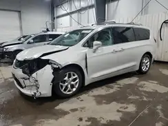 2C4RC1EG9HR555850 2017 CHRYSLER PACIFICA