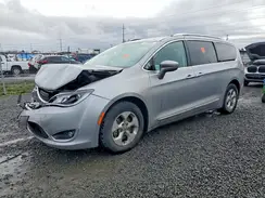 2C4RC1EG9HR560448 2017 CHRYSLER PACIFICA