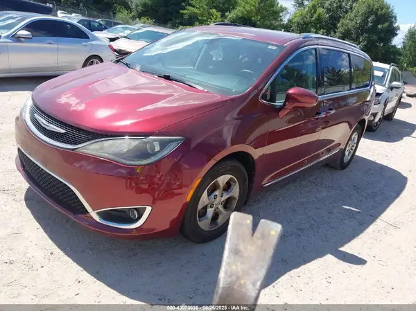 2C4RC1EG9HR665250 2017 CHRYSLER PACIFICA - Image 2