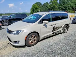 2C4RC1EG9HR669217 2017 CHRYSLER PACIFICA