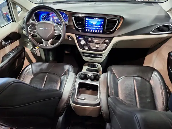 2C4RC1EG9HR677009 2017 CHRYSLER PACIFICA - Image 8