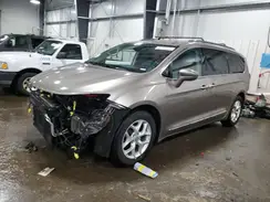 2C4RC1EG9HR684039 2017 CHRYSLER PACIFICA