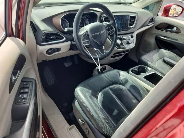 2C4RC1EG9HR684042 2017 CHRYSLER PACIFICA - Image 8