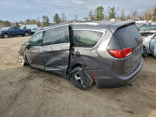 2C4RC1EG9HR704192 2017 CHRYSLER PACIFICA - Image 2