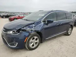 2C4RC1EG9HR727343 2017 CHRYSLER PACIFICA