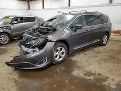 2C4RC1EG9HR736060 2017 CHRYSLER PACIFICA