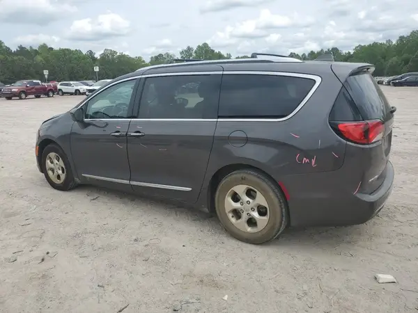 2C4RC1EG9HR736088 2017 CHRYSLER PACIFICA - Image 2