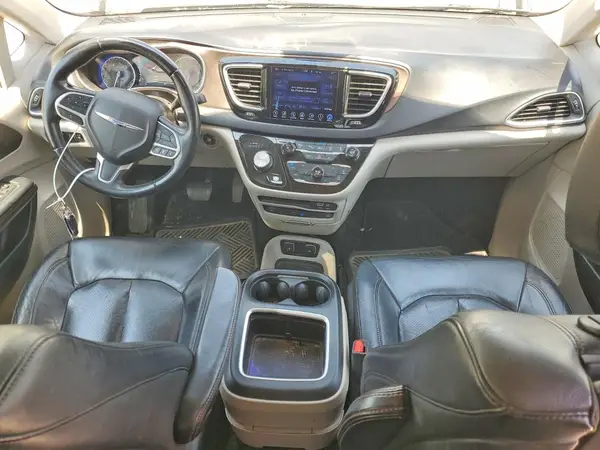 2C4RC1EG9HR757023 2017 CHRYSLER PACIFICA - Image 8
