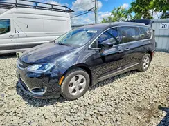 2C4RC1EG9HR778020 2017 CHRYSLER PACIFICA