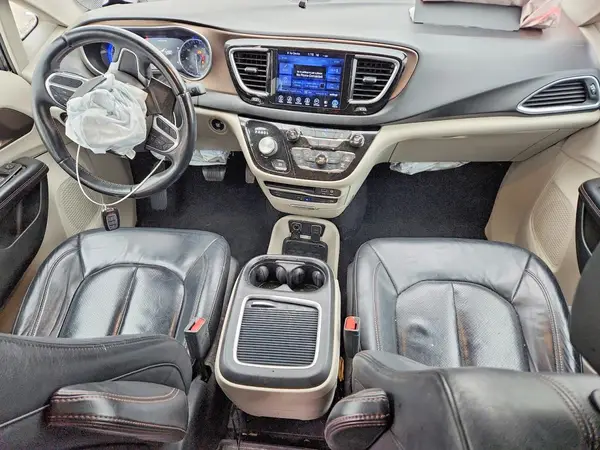 2C4RC1EG9HR782195 2017 CHRYSLER PACIFICA - Image 8