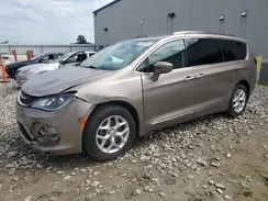 2C4RC1EG9HR788577 2017 CHRYSLER PACIFICA