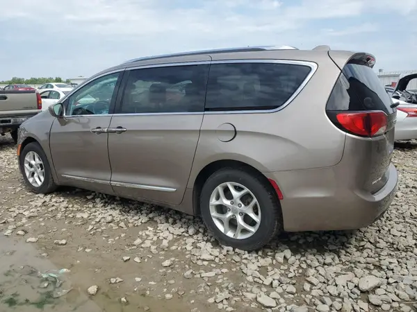 2C4RC1EG9HR788577 2017 CHRYSLER PACIFICA - Image 2