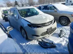 2C4RC1EG9HR794086 2017 CHRYSLER PACIFICA