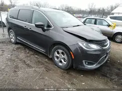 2C4RC1EG9HR812120 2017 CHRYSLER PACIFICA