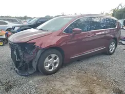 2C4RC1EG9HR817222 2017 CHRYSLER PACIFICA