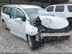 2C4RC1EG9HR826986 2017 CHRYSLER PACIFICA
