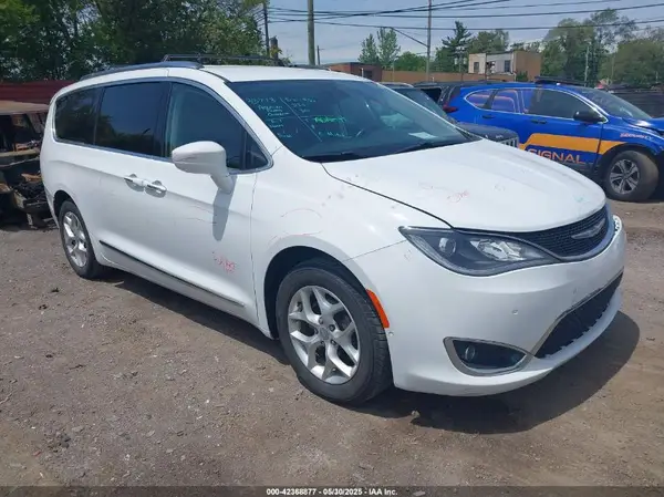 2C4RC1EG9HR835901 2017 CHRYSLER PACIFICA - Image 1