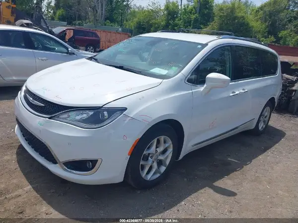 2C4RC1EG9HR835901 2017 CHRYSLER PACIFICA - Image 2
