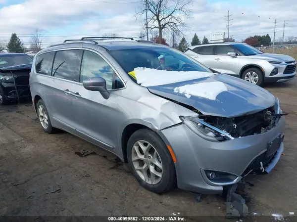 2C4RC1EG9HR850933 2017 CHRYSLER PACIFICA - Image 1