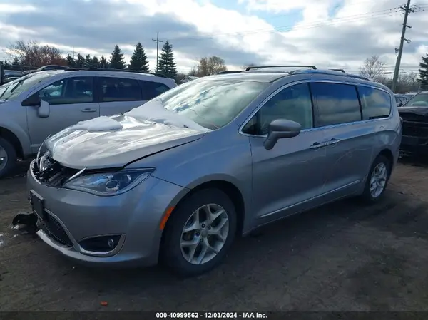 2C4RC1EG9HR850933 2017 CHRYSLER PACIFICA - Image 2