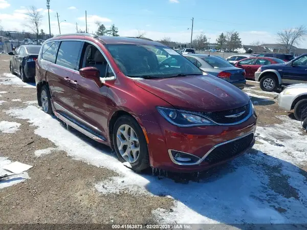 2C4RC1EG9JR100647 2018 CHRYSLER PACIFICA - Image 1