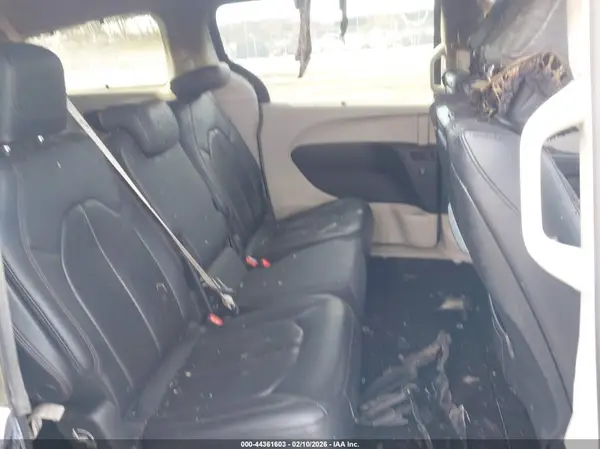 2C4RC1EG9JR107906 2018 CHRYSLER PACIFICA - Image 8