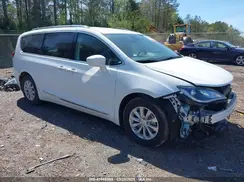 2C4RC1EG9JR131199 2018 CHRYSLER PACIFICA