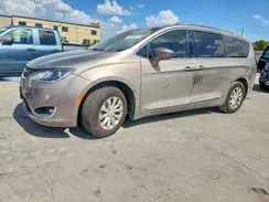2C4RC1EG9JR139237 2018 CHRYSLER PACIFICA