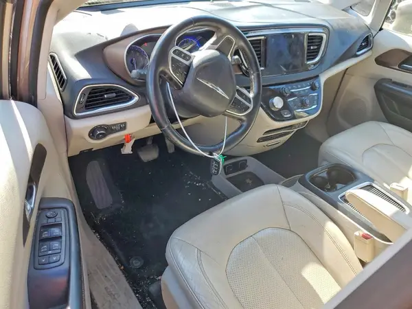 2C4RC1EG9JR139240 2018 CHRYSLER PACIFICA - Image 8