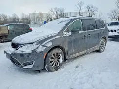 2C4RC1EG9JR144261 2018 CHRYSLER PACIFICA