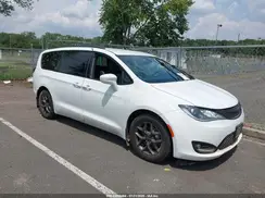 2C4RC1EG9JR171928 2018 CHRYSLER PACIFICA