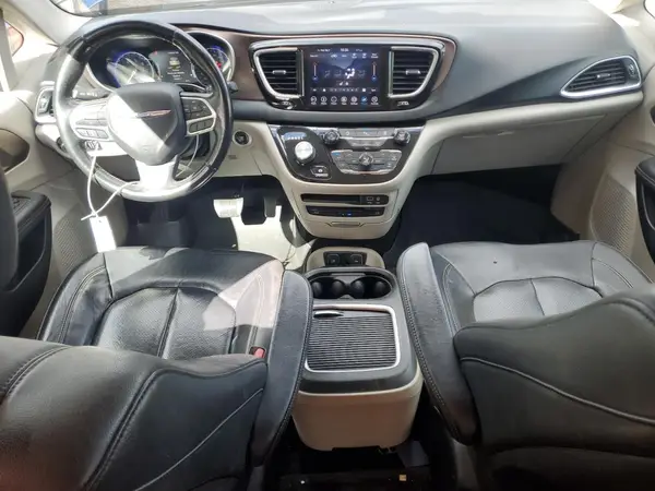 2C4RC1EG9JR173842 2018 CHRYSLER PACIFICA - Image 8