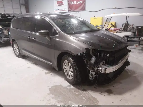 2C4RC1EG9JR193573 2018 CHRYSLER PACIFICA - Image 1